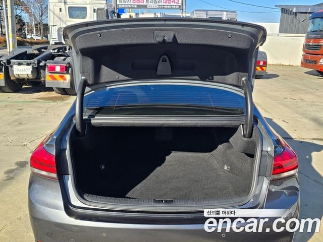 Genesis G80 Luxury, 2018 18