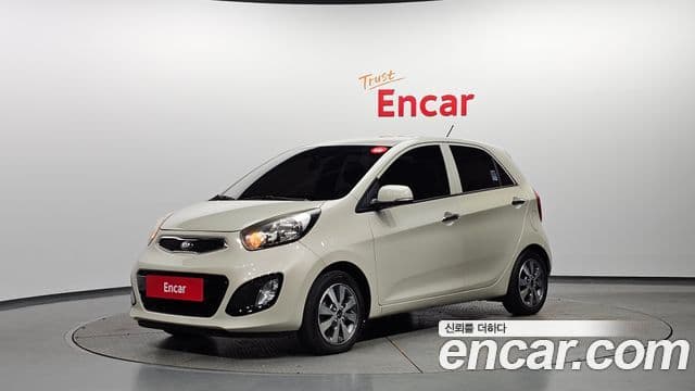 Kia All New Morning Deluxe Trendy, 2015 1