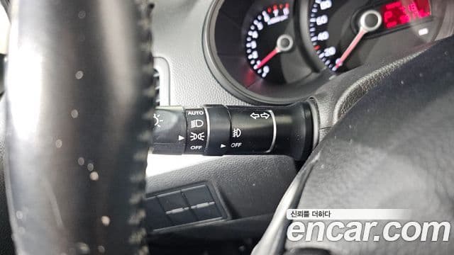 Kia All New Morning Deluxe Trendy, 2015 15