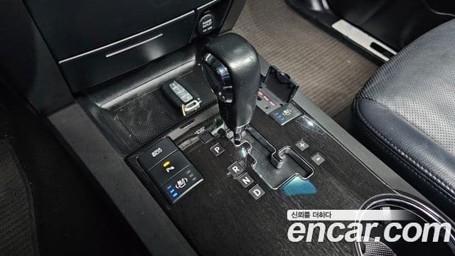 Kia Mohave 4WD KV300, 2015 9