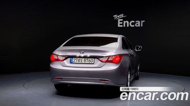 Hyundai YF Sonata Luxury, 2012 4