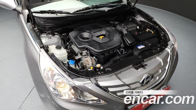 Hyundai YF Sonata Luxury, 2012 6