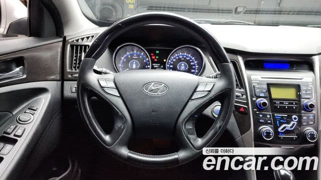 Hyundai YF Sonata Luxury, 2012 13