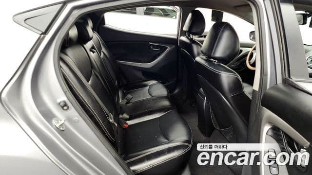 Hyundai Avante MD Premier, 2012 12