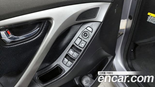 Hyundai Avante MD Premier, 2012 17