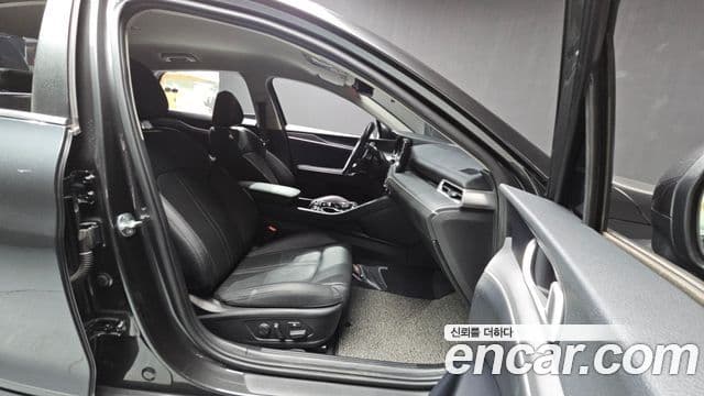 Kia K5 3세대 Prestige, 2020 11