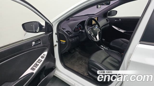 Hyundai Accent(новый кузов / новое поколение) Modern, 2015 10