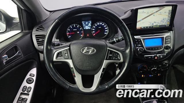 Hyundai Accent(новый кузов / новое поколение) Modern, 2015 16