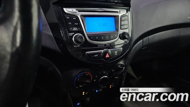 Hyundai Accent(новый кузов / новое поколение) Modern, 2015 20