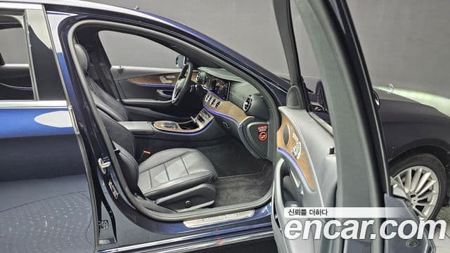 Mercedes-Benz E-класс W213 Exclusive, 2022 11