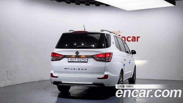 KG모빌리티(SsangYong) Korando 투리스모 4WD TX 9인승, 2016 4