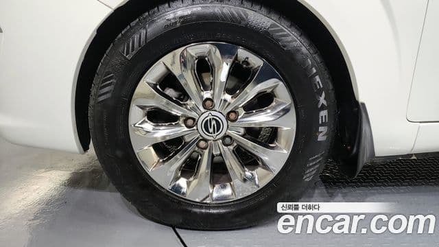 KG모빌리티(SsangYong) Korando 투리스모 4WD TX 9인승, 2016 все фото