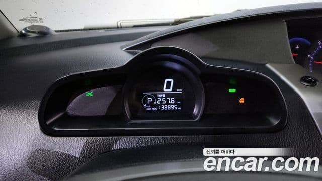 KG모빌리티(SsangYong) Korando 투리스모 4WD TX 9인승, 2016 8