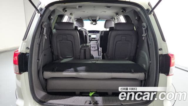 KG모빌리티(SsangYong) Korando 투리스모 4WD TX 9인승, 2016 20