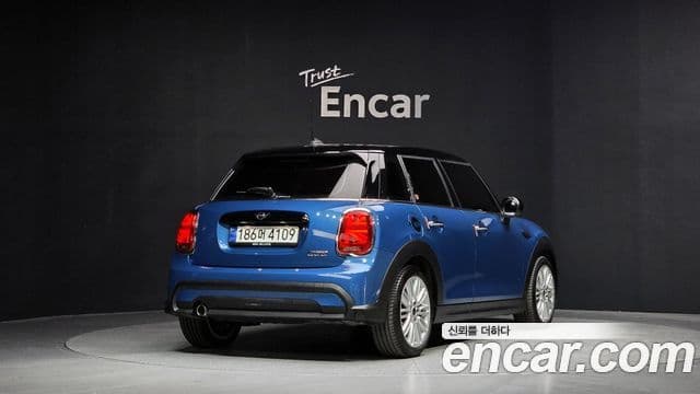 Mini Cooper 3세대, 2022 2