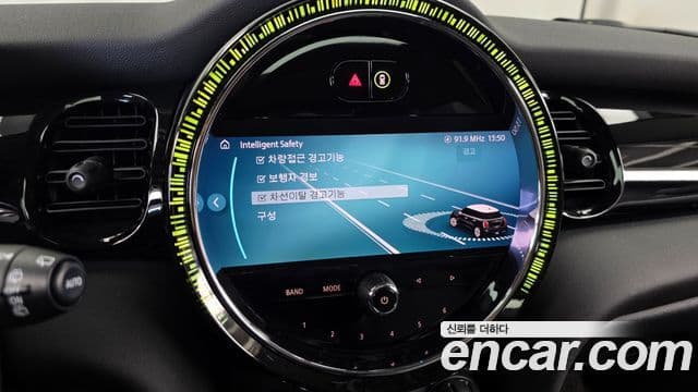 Mini Cooper 3세대, 2022 16