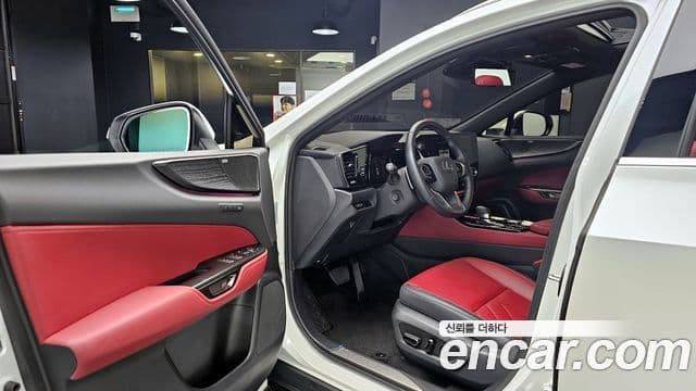 Lexus NX350h 2세대 Luxury, 2025 11