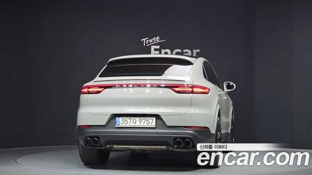 Porsche Cayenne (PO536) 3.0 купе, 2023 4