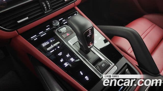 Porsche Cayenne (PO536) 3.0 купе, 2023 9