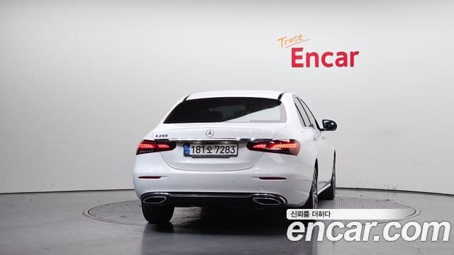 Mercedes-Benz E-класс W213 Avantgarde, 2021 4