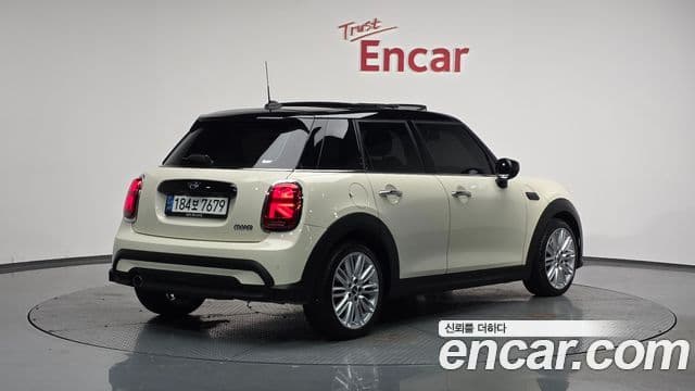 Mini Cooper 3세대, 2022 2