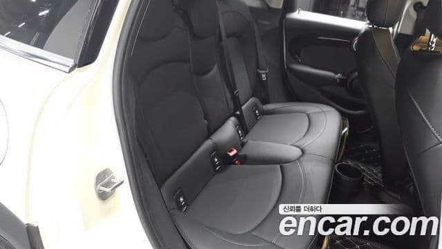 Mini Cooper 3세대, 2022 12