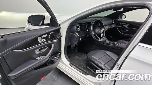 Mercedes-Benz E-класс W213 AMG Line, 2023 11