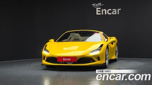 Ferrari F8 스파이더 3.9 V8, 2022 3