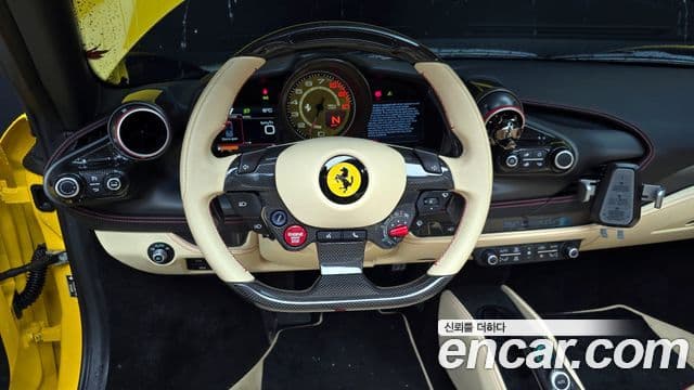 Ferrari F8 스파이더 3.9 V8, 2022 13