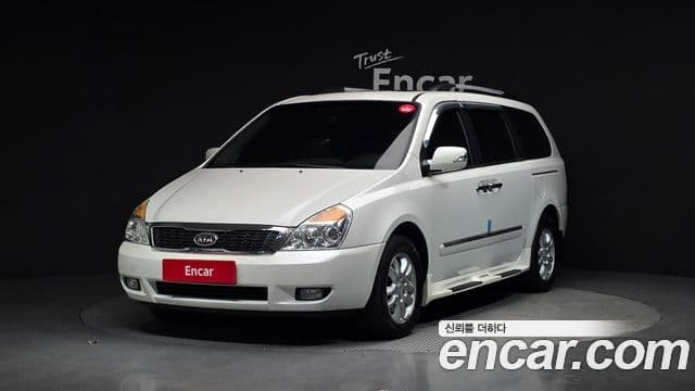 Kia Carnival R Premium, 2012 1