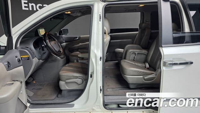 Kia Carnival R Premium, 2012 18