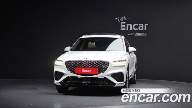 Genesis GV70, 2022 3