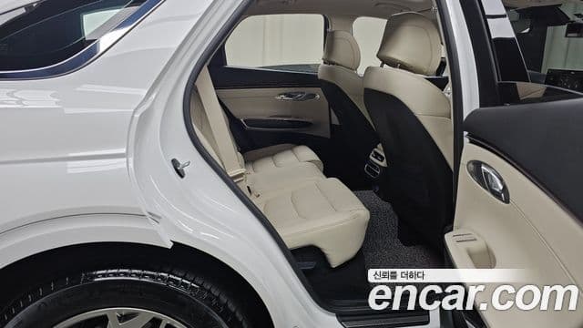 Genesis GV70, 2022 12