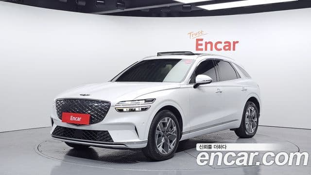 Genesis electrified GV70 e-AWD, 2022 1