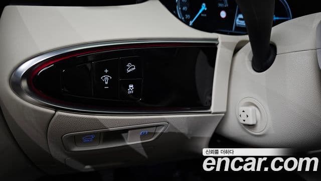 Genesis electrified GV70 e-AWD, 2022 13