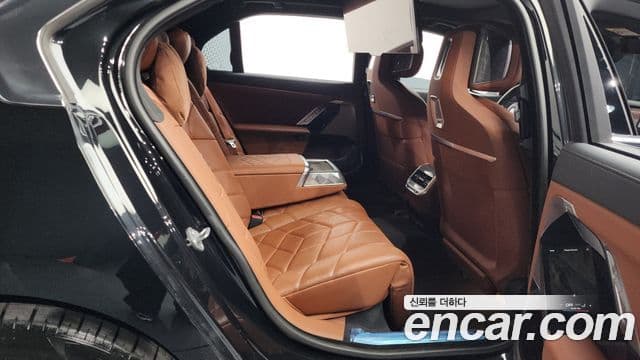 BMW i7 (G70) eDrive 50 M Sport, 2024 12