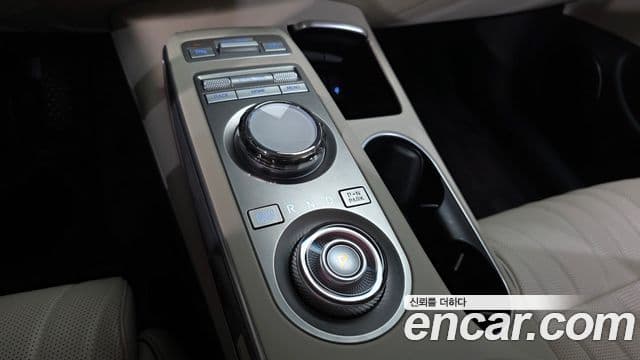 Genesis GV70, 2024 9