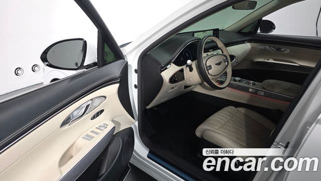 Genesis GV70, 2024 11
