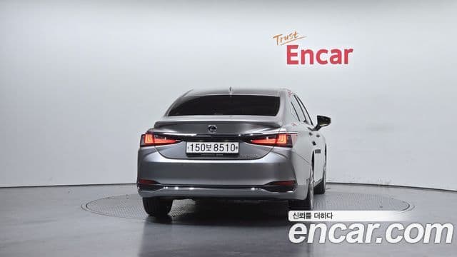 Lexus ES300h 7세대 Luxury Plus, 2023 4