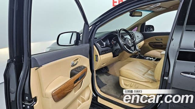 Kia All New Carnival Prestige, 2018 10