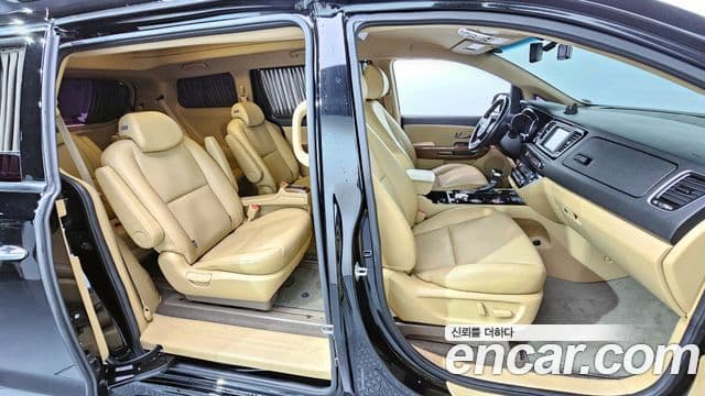 Kia All New Carnival Prestige, 2018 12