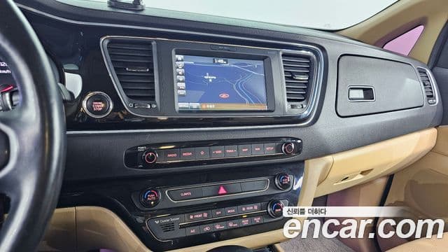 Kia All New Carnival Prestige, 2018 17