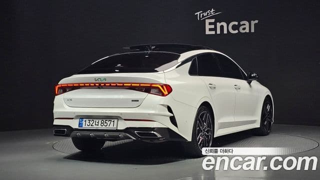 Kia K5 3세대 Signature, 2023 2