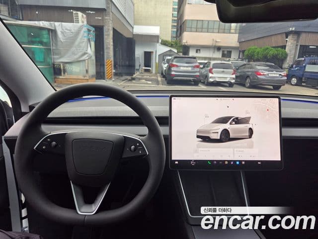 Tesla модель Y, 2025 7