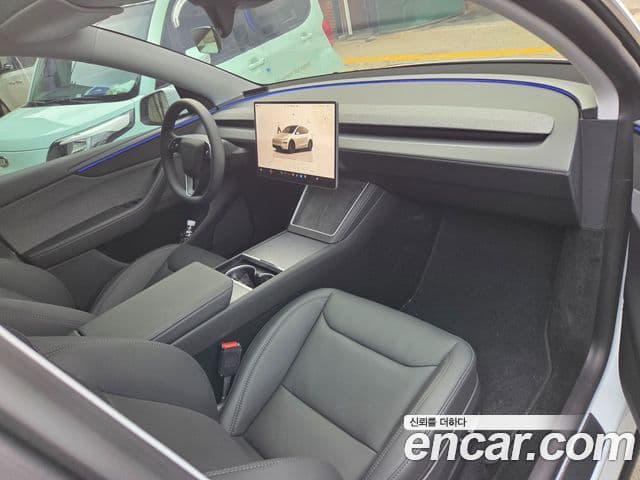 Tesla модель Y, 2025 8