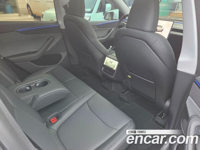 Tesla модель Y, 2025 9