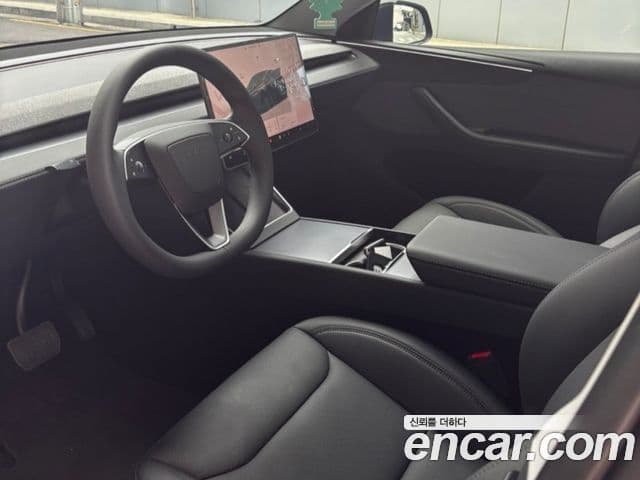 Tesla модель Y, 2025 9