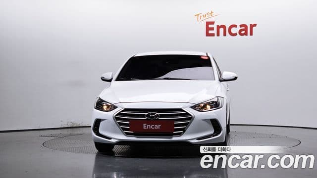 Hyundai Avante AD 1.6 GDI Smart, 2016 3