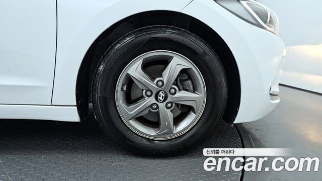 Hyundai Avante AD 1.6 GDI Smart, 2016 все фото