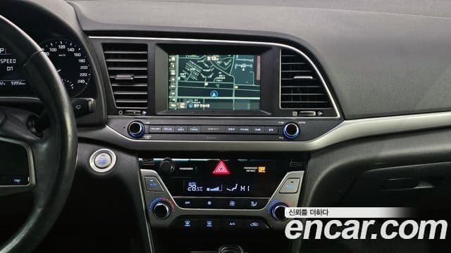 Hyundai Avante AD 1.6 GDI Smart, 2016 15